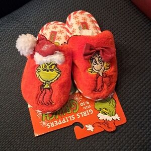 Grinch & Cindy Lou holiday slipper set New